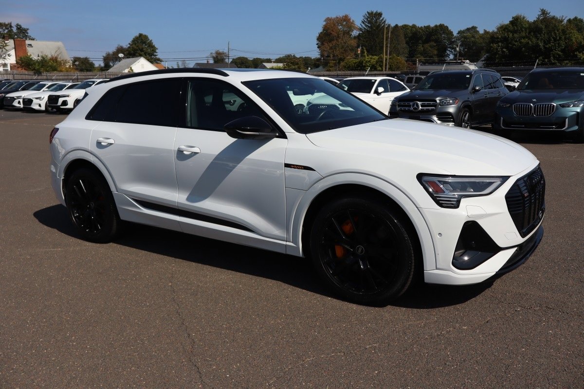 2022 Audi e-tron Chronos Edition photo 2