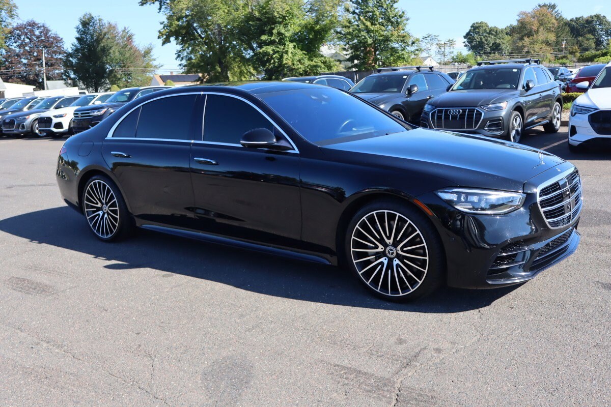 2022 Mercedes Benz S 580 4MATIC photo 2