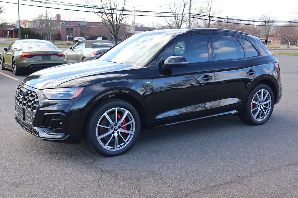 Used 2025 Audi Q5 e S line Premium Plus 55 TFSI e quattro Black Optic SUV