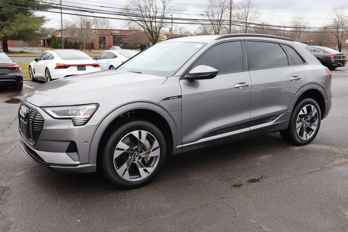 2021 Audi e-tron Premium