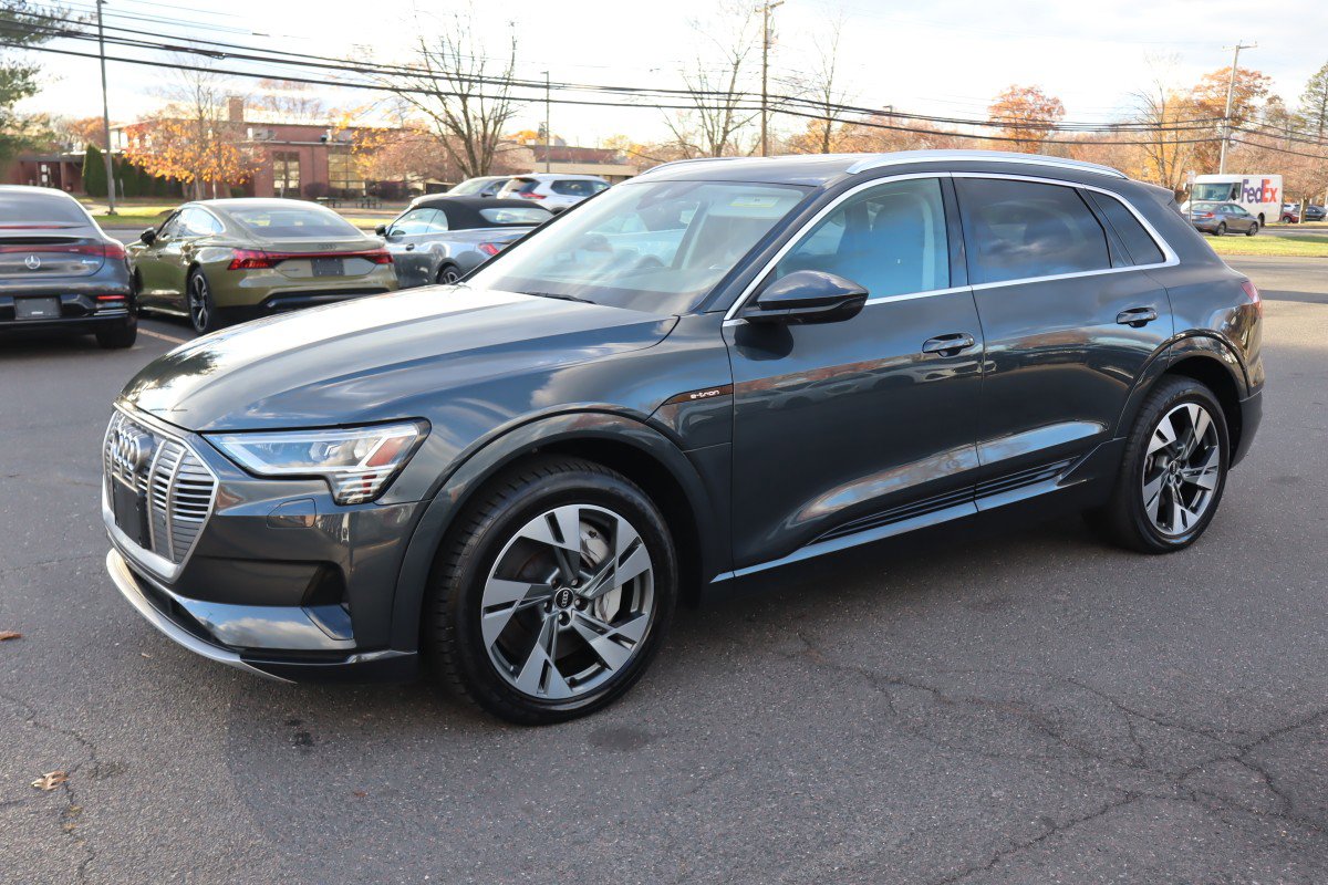 2021 Audi e-tron Premium