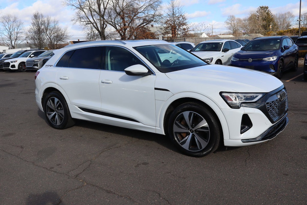 Used 2024 Audi Q8 e-tron Premium quattro SUV
