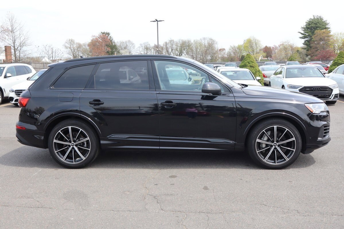 2021 Audi Q7 Prestige 55 photo 4