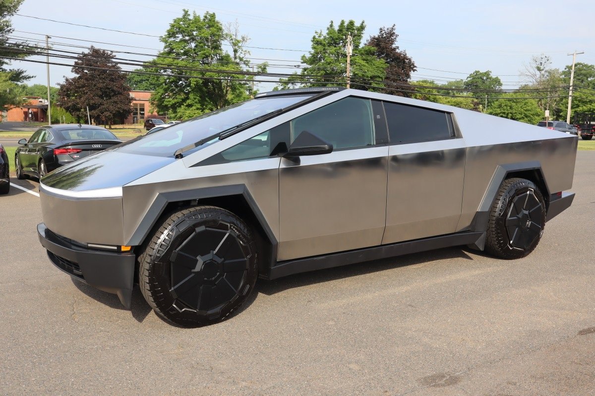 2024 Tesla Cybertruck Cyberbeast's photo