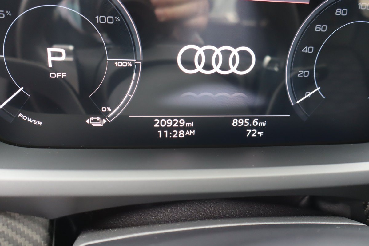 2023 Audi RS e-tron GT Base - Photo 11