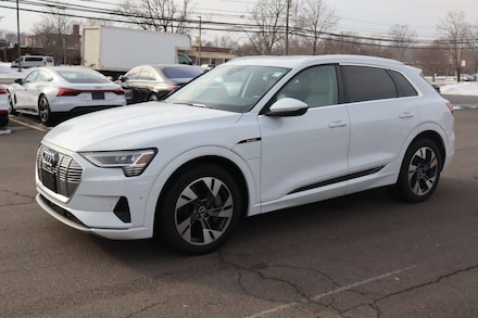 2022 Audi e-tron Premium Plus quattro SUV