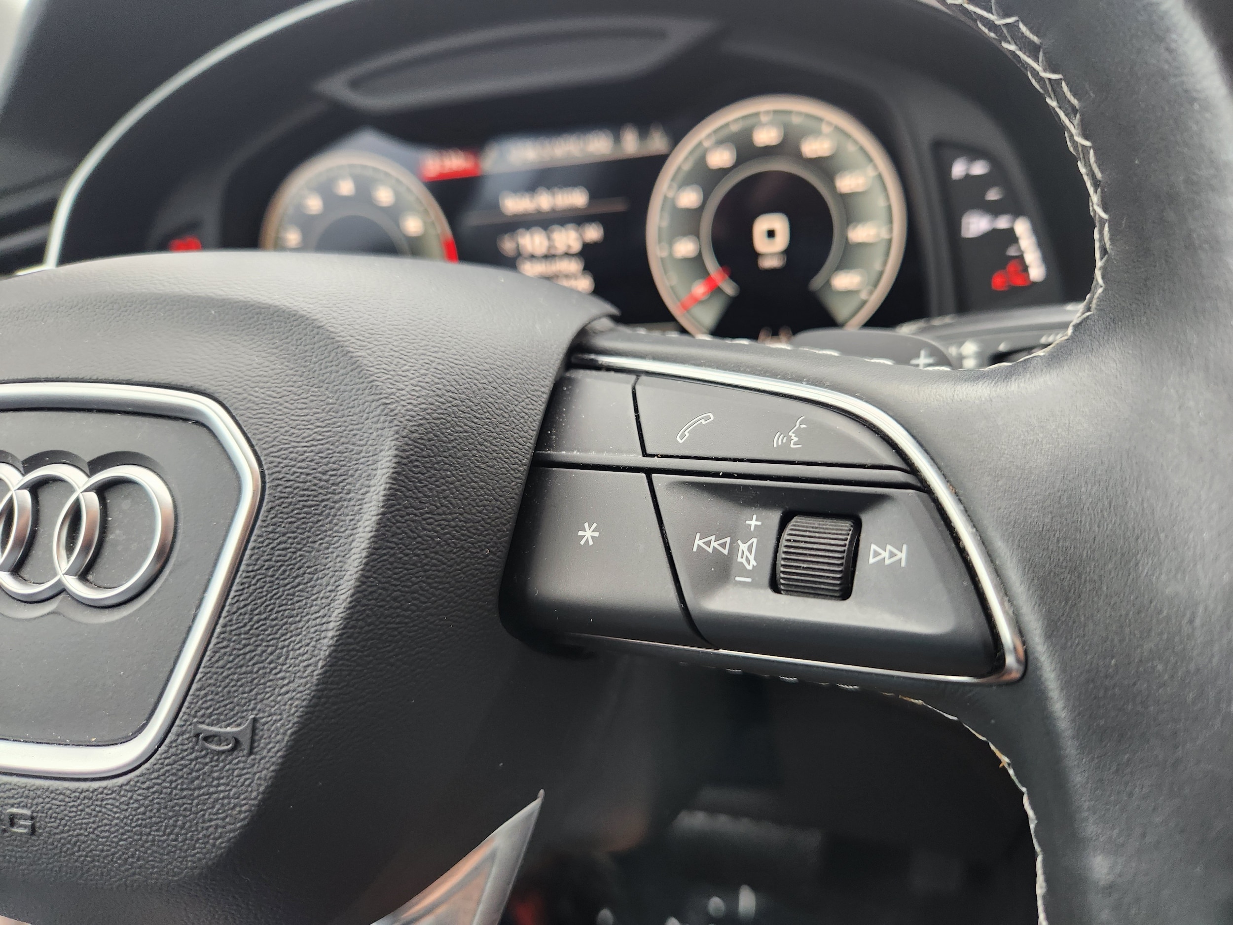 2023 Audi Q8 Premium Plus - Photo 18