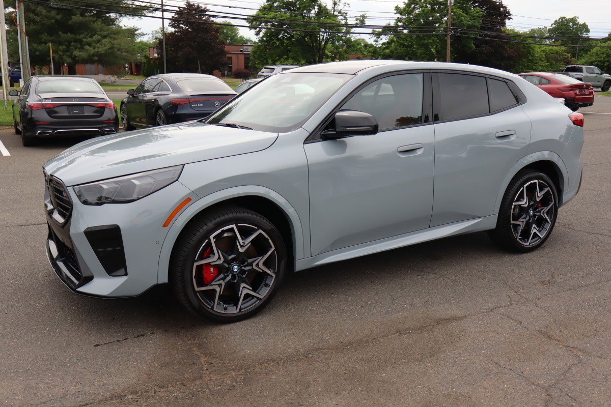 2025 BMW X2 M35i's photo