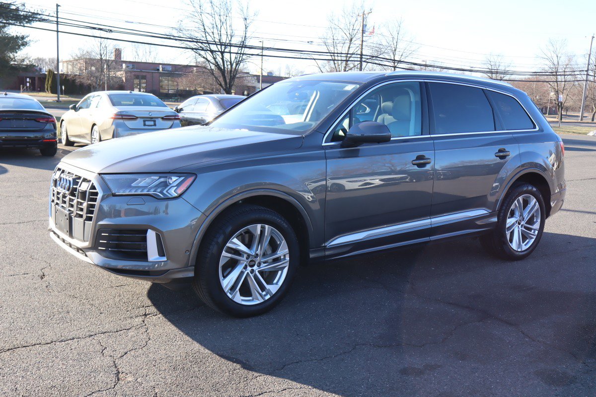 2023 Audi Q7 Premium Plus's photo