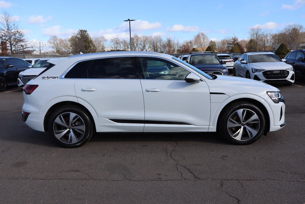 Used 2024 Audi Q8 e-tron Premium quattro SUV