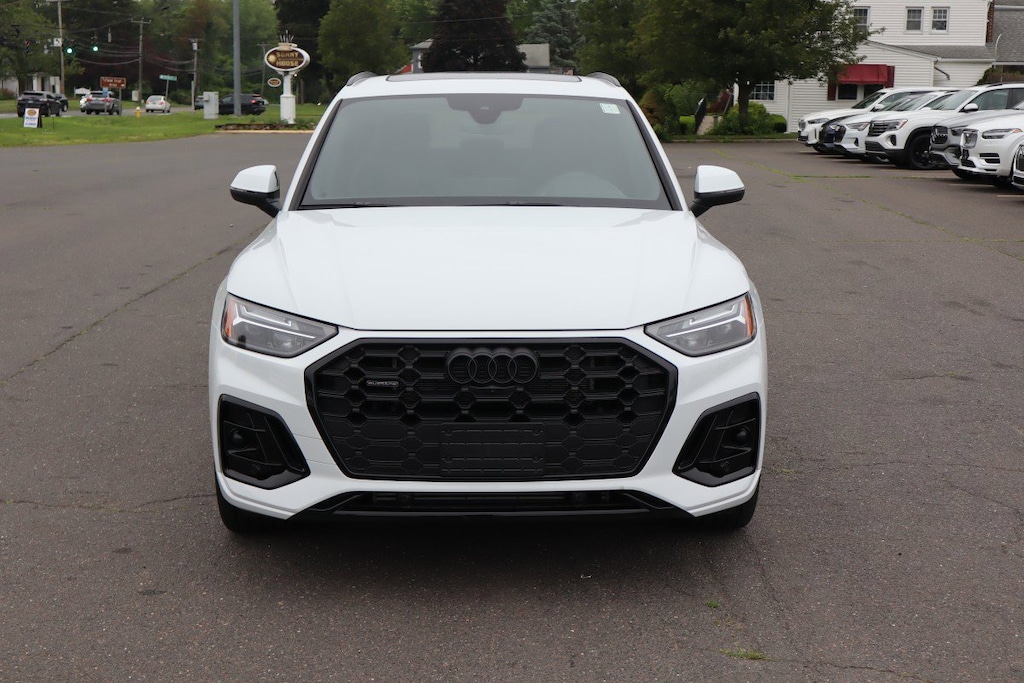 Used 2024 Audi Q5 e S line Premium Plus 55 TFSI e quattro Black Optic SUV