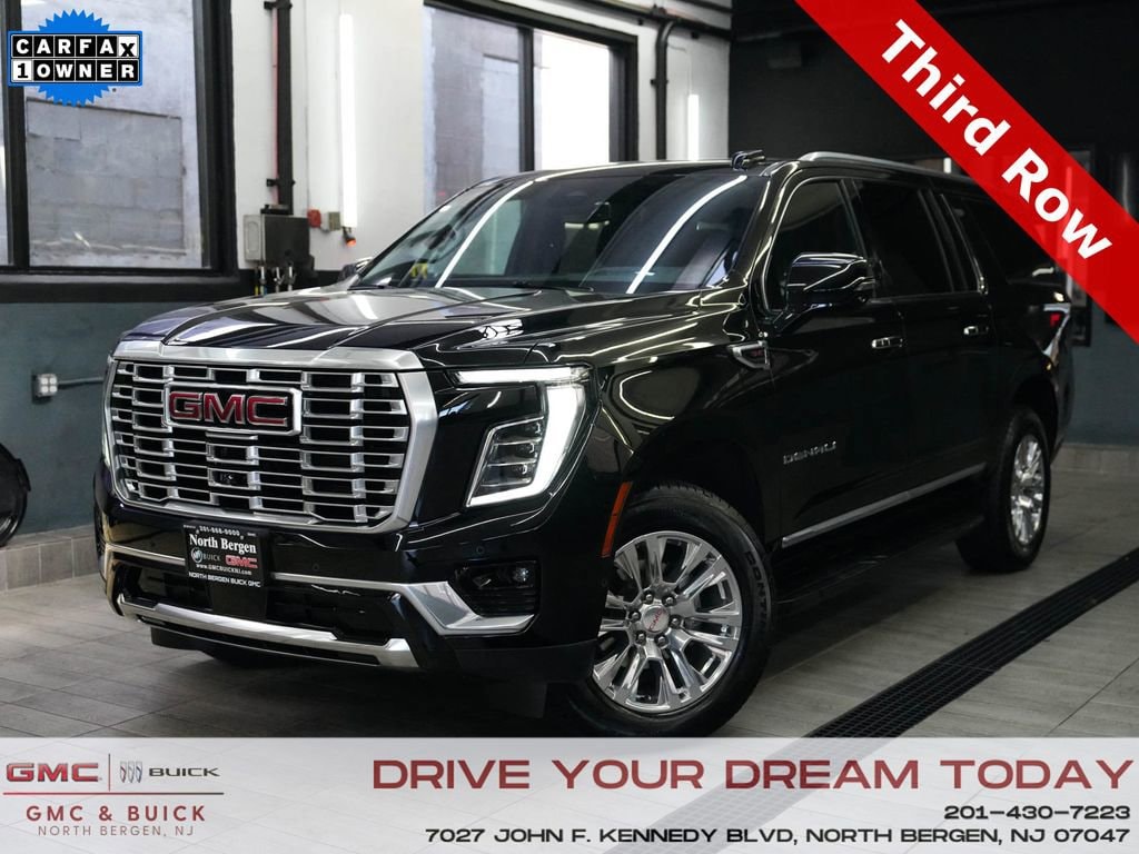 2025 GMC Yukon Denali AWD's photo