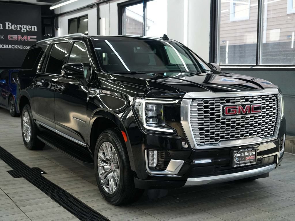 Used 2022 GMC Yukon XL Denali SUV