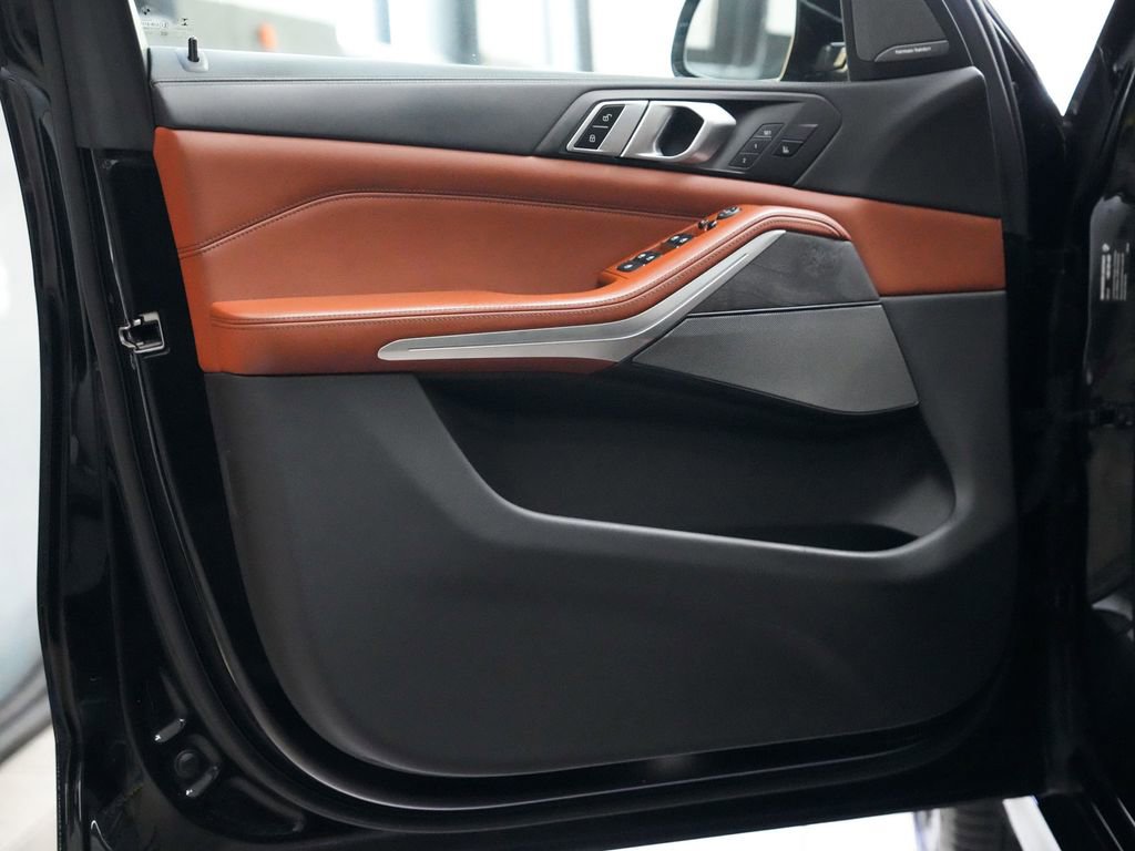 2023 BMW X5 M50i - Photo 11