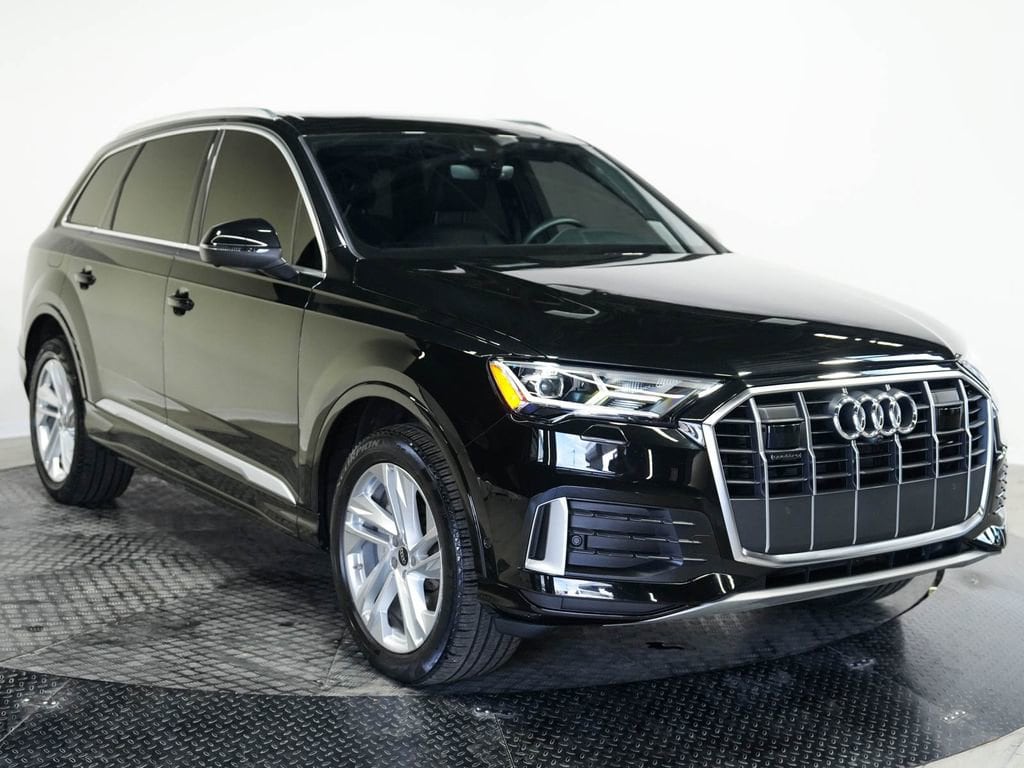 Used 2023 Audi Q7 Premium