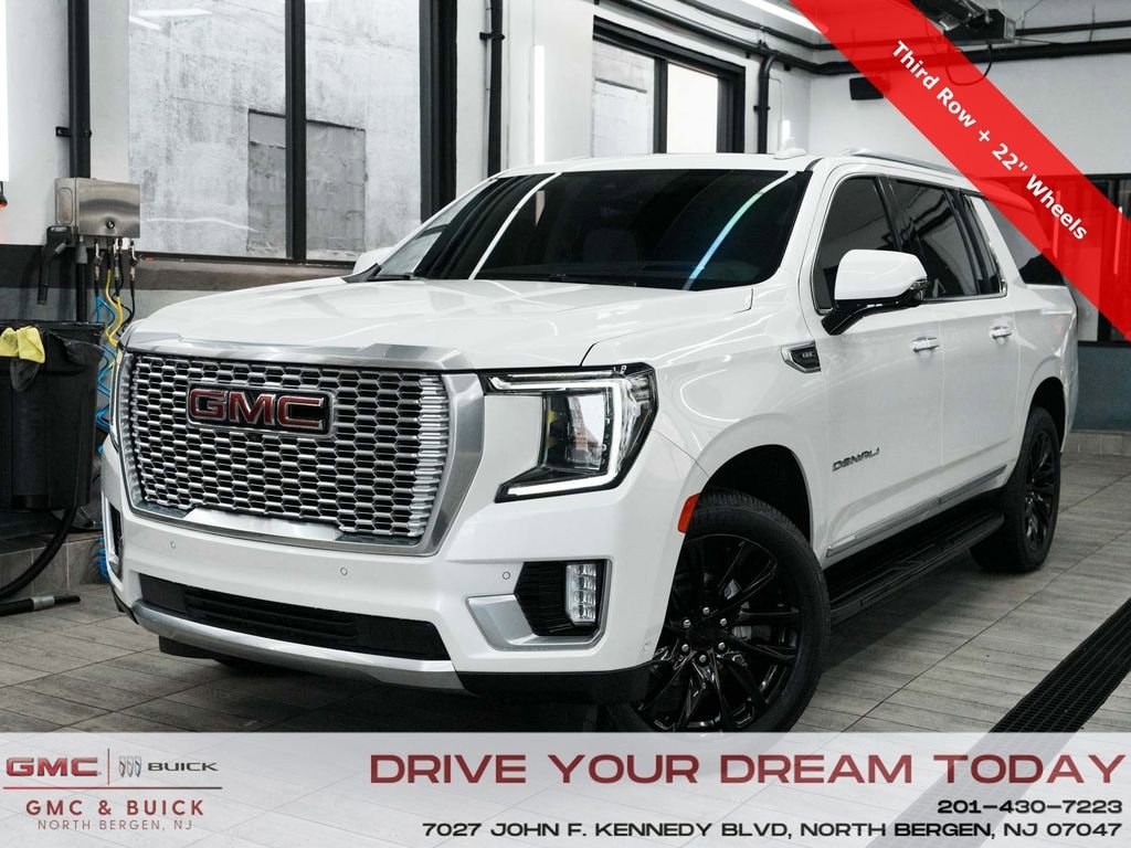 2024 GMC Yukon Denali's photo