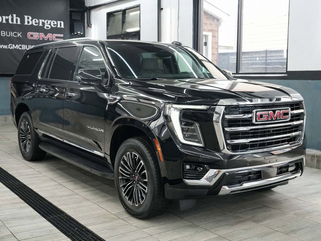 Used 2025 GMC Yukon XL Elevation SUV