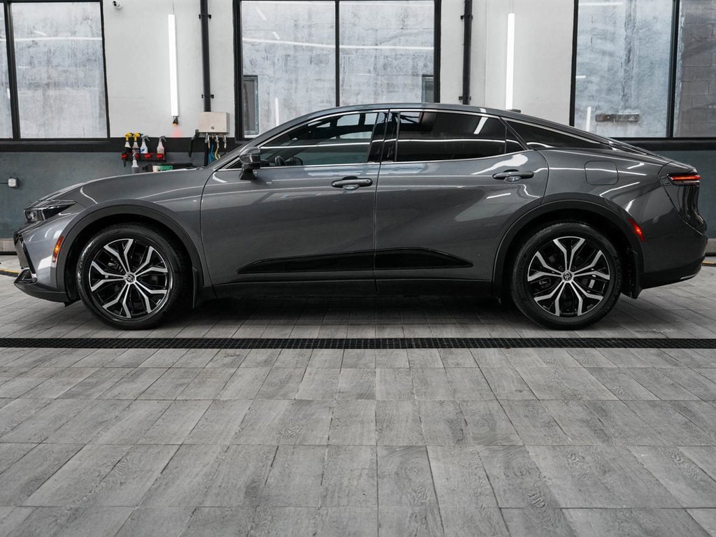 Used 2023 Toyota Crown XLE