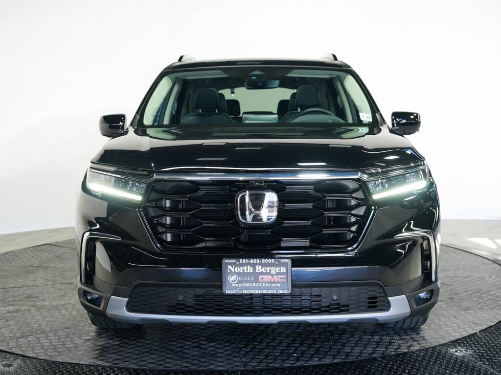 Used 2025 Honda Pilot Elite