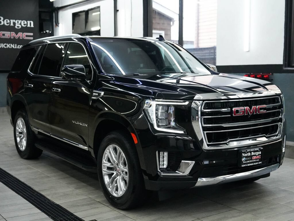 Used 2024 GMC Yukon SLT SUV