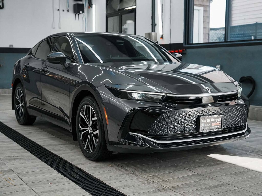 Used 2023 Toyota Crown XLE