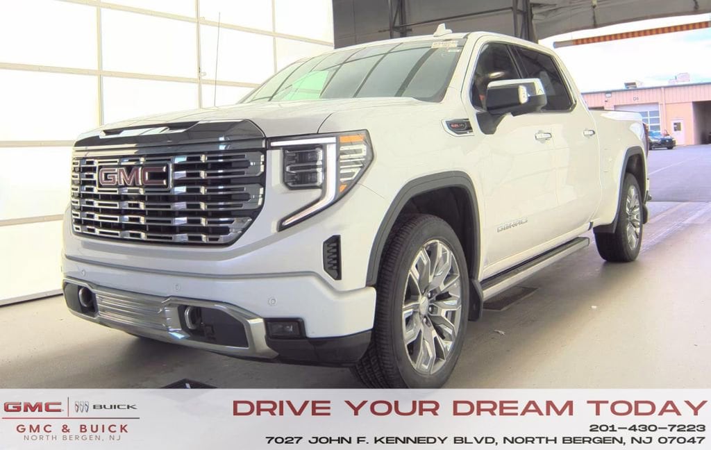 2024 GMC Sierra Denali 4WD Crew Cab Short Box's photo