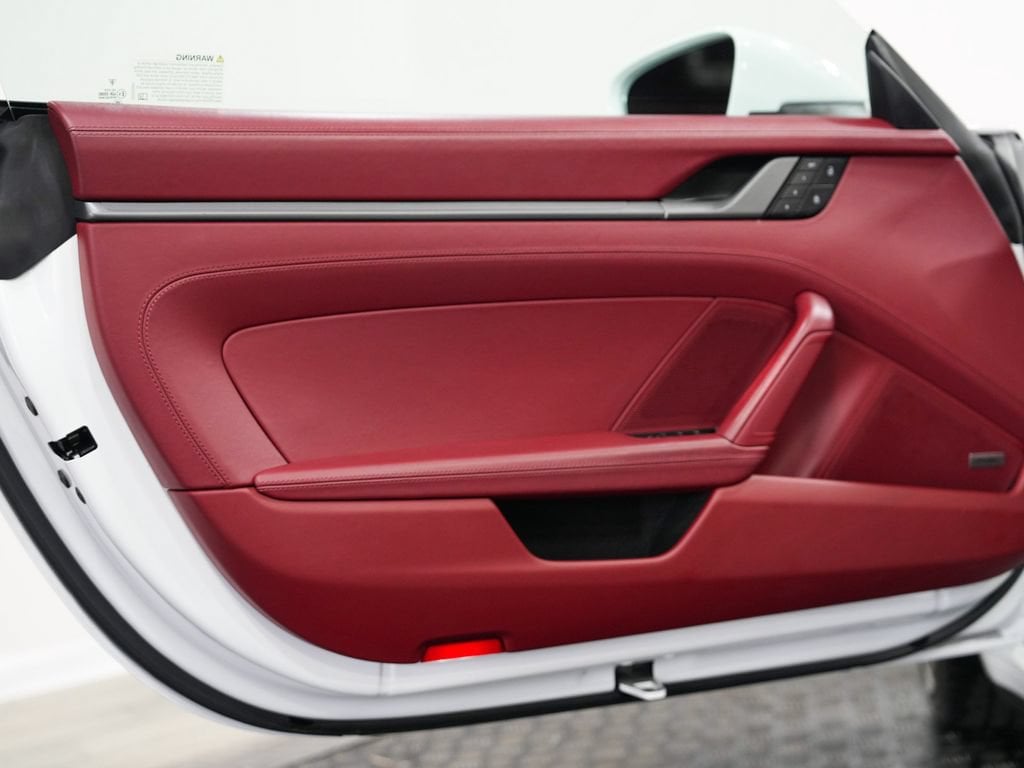 2024 Porsche 911 S - Photo 18