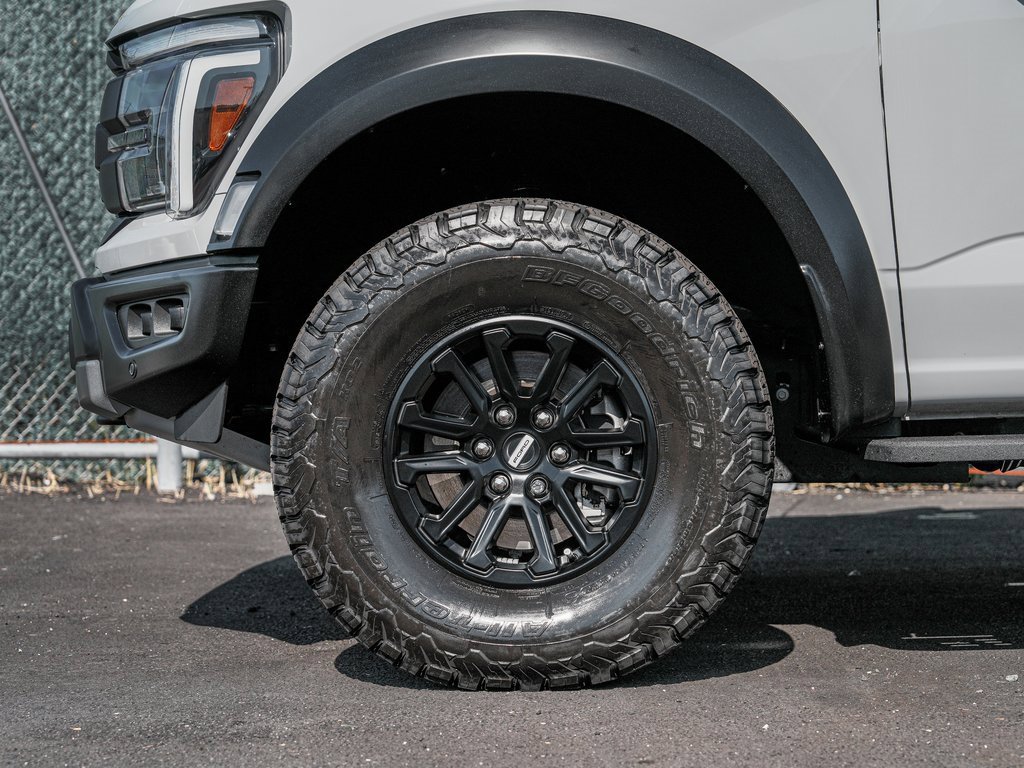 2024 Ford F-150 Raptor photo 3