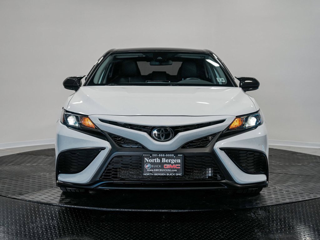 2023 Toyota Camry SE photo 2