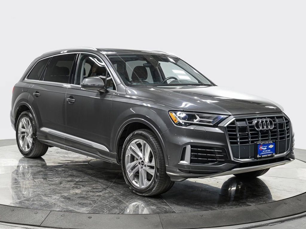 2023 Audi Q7 45 Premium photo 3