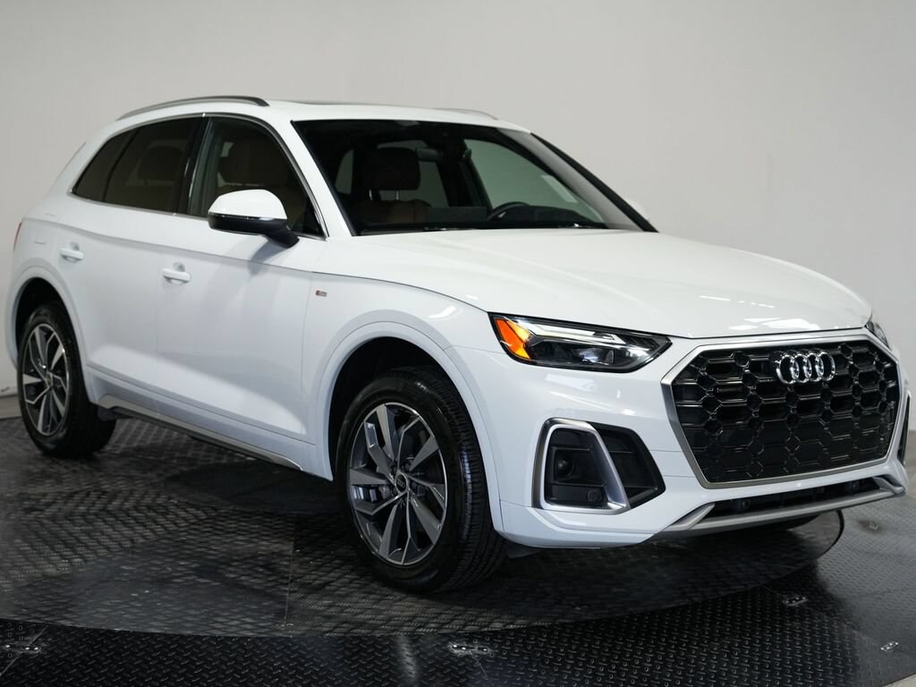 Used 2024 Audi Q5 S Line Premium