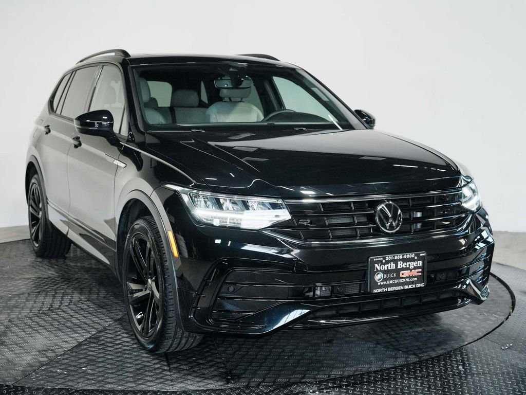 Used 2023 Volkswagen Tiguan SE R-Line Black