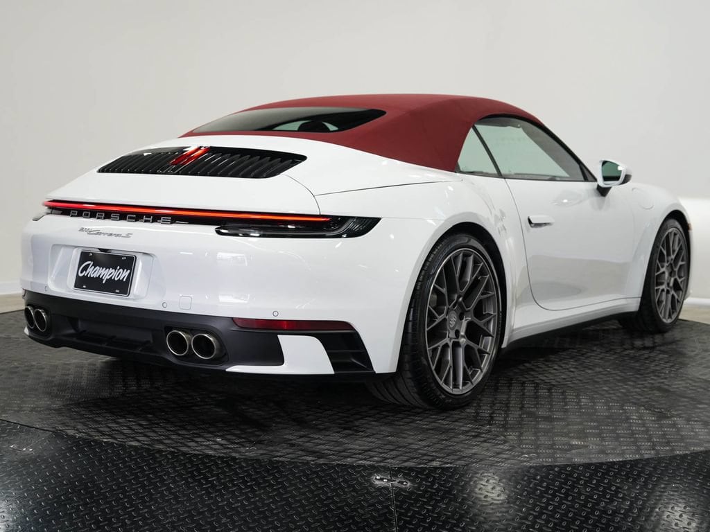2024 Porsche 911 S - Photo 15