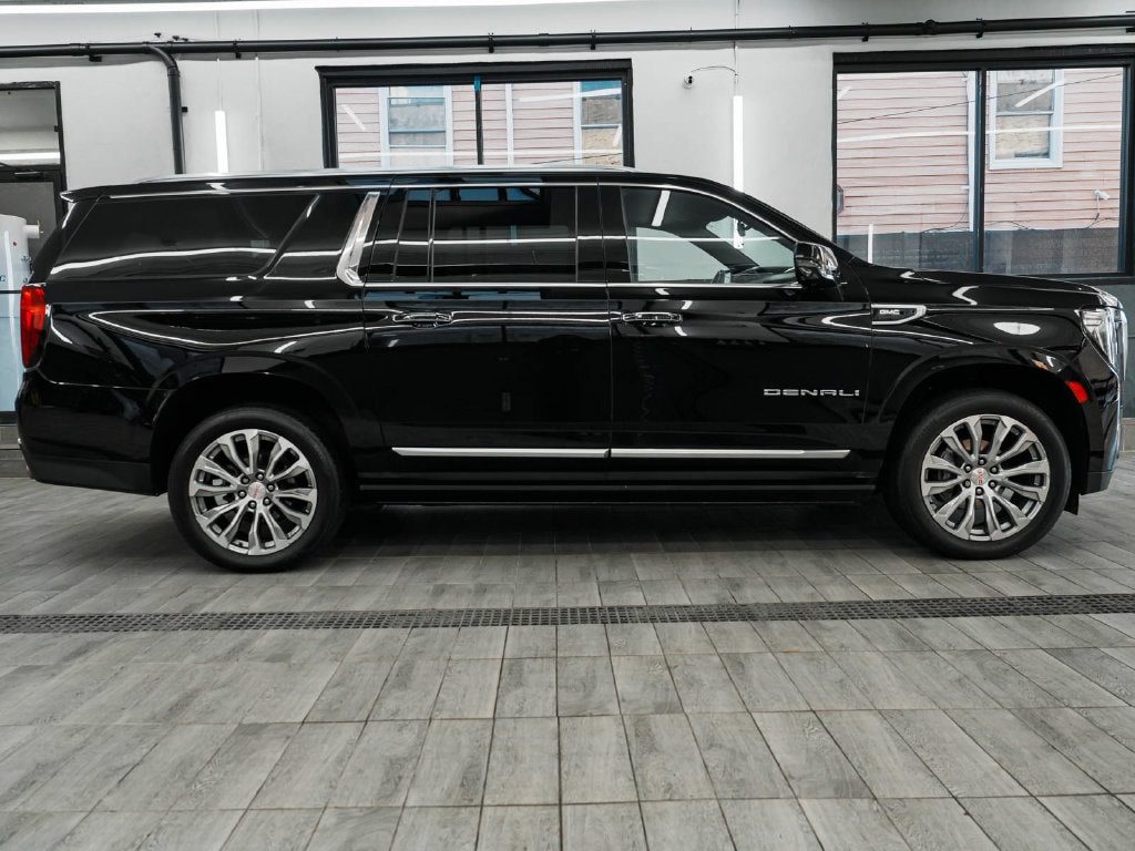 Used 2022 GMC Yukon XL Denali SUV