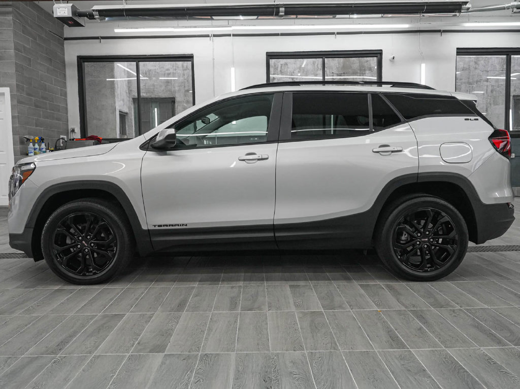 Used 2022 GMC Terrain SLE SUV