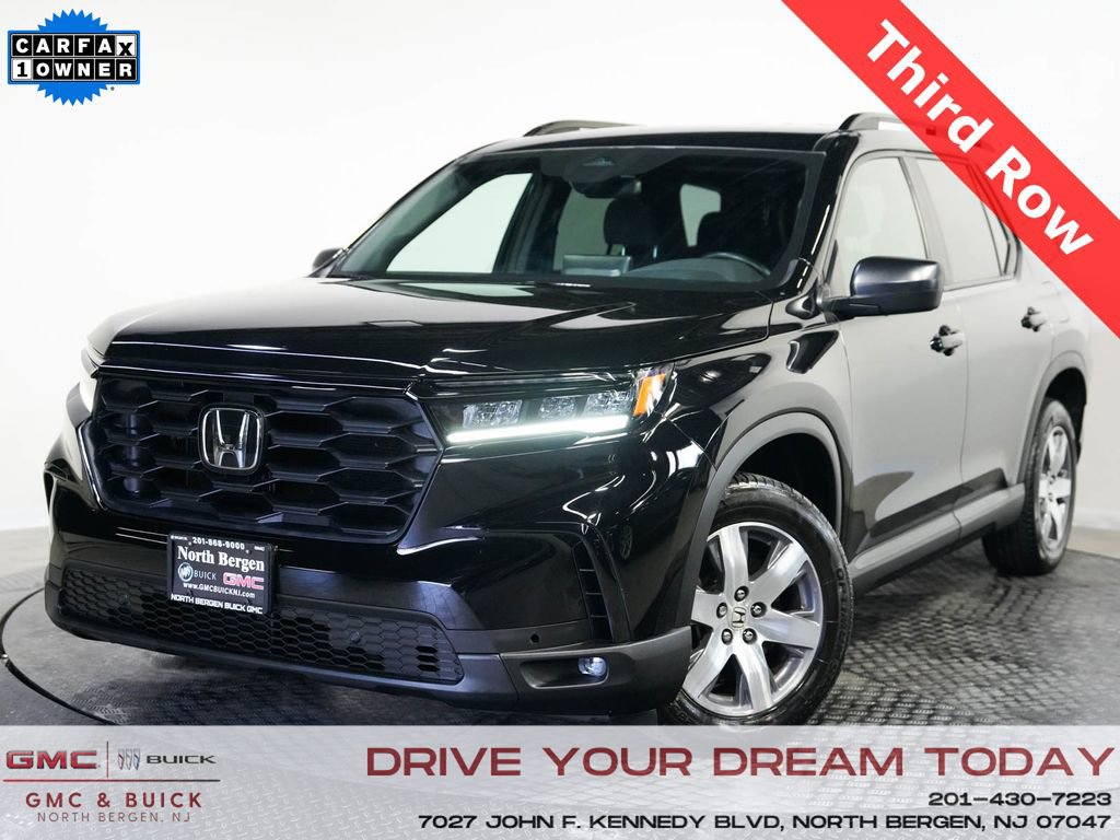 2023 Honda Pilot Sport AWD's photo