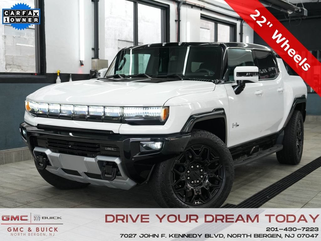 2024 GMC Hummer EV 2X SUV's photo