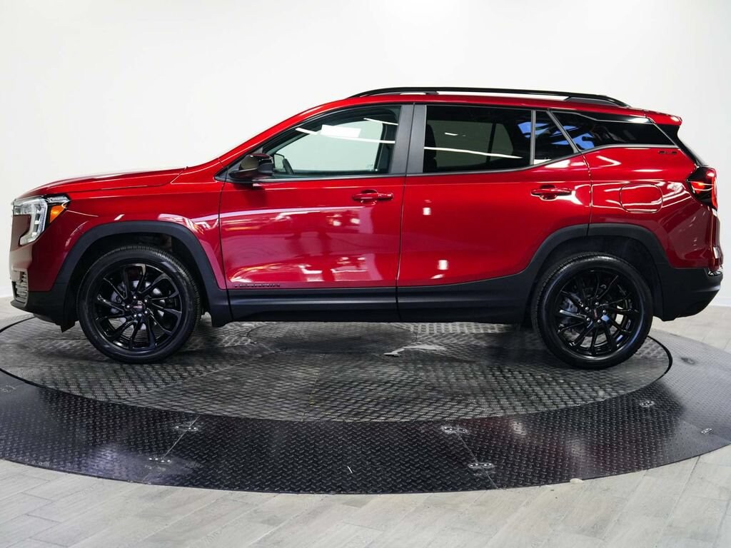 Used 2024 GMC Terrain SLE SUV