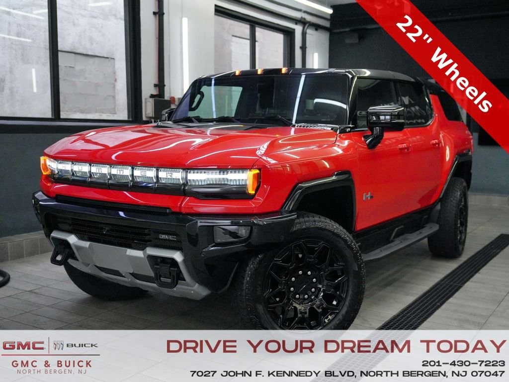 2026 GMC Hummer EV 2X SUV's photo