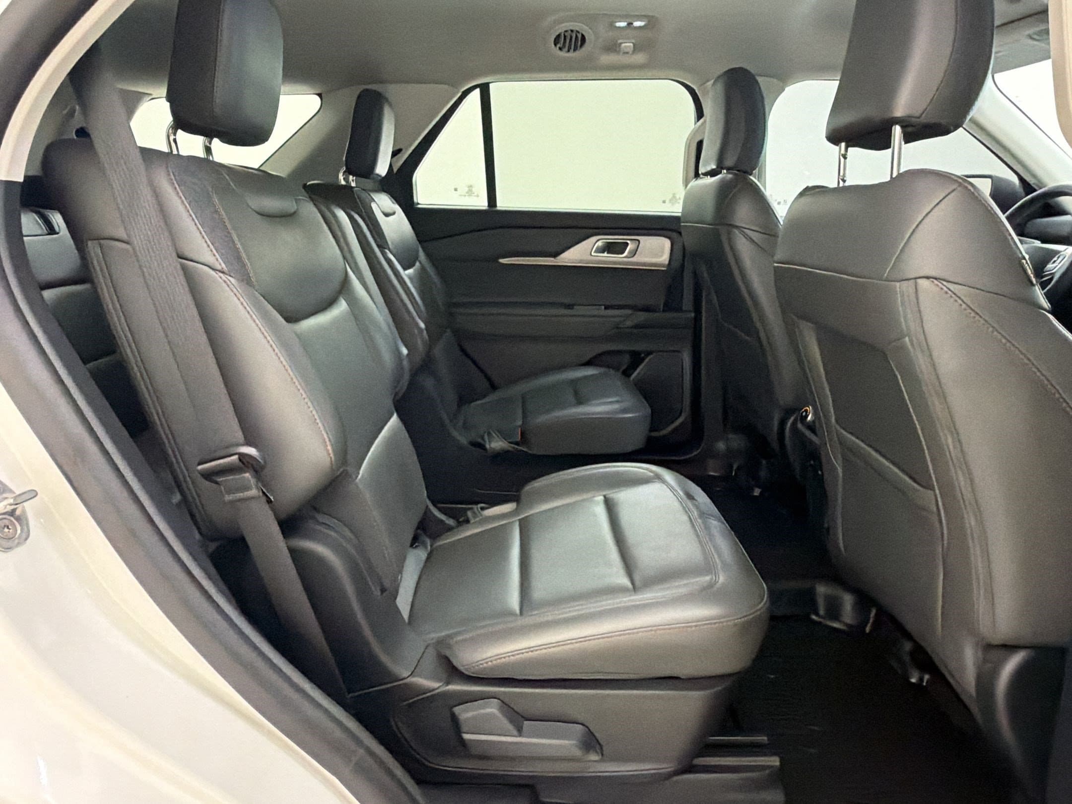 2025 Ford Explorer Active - Photo 31