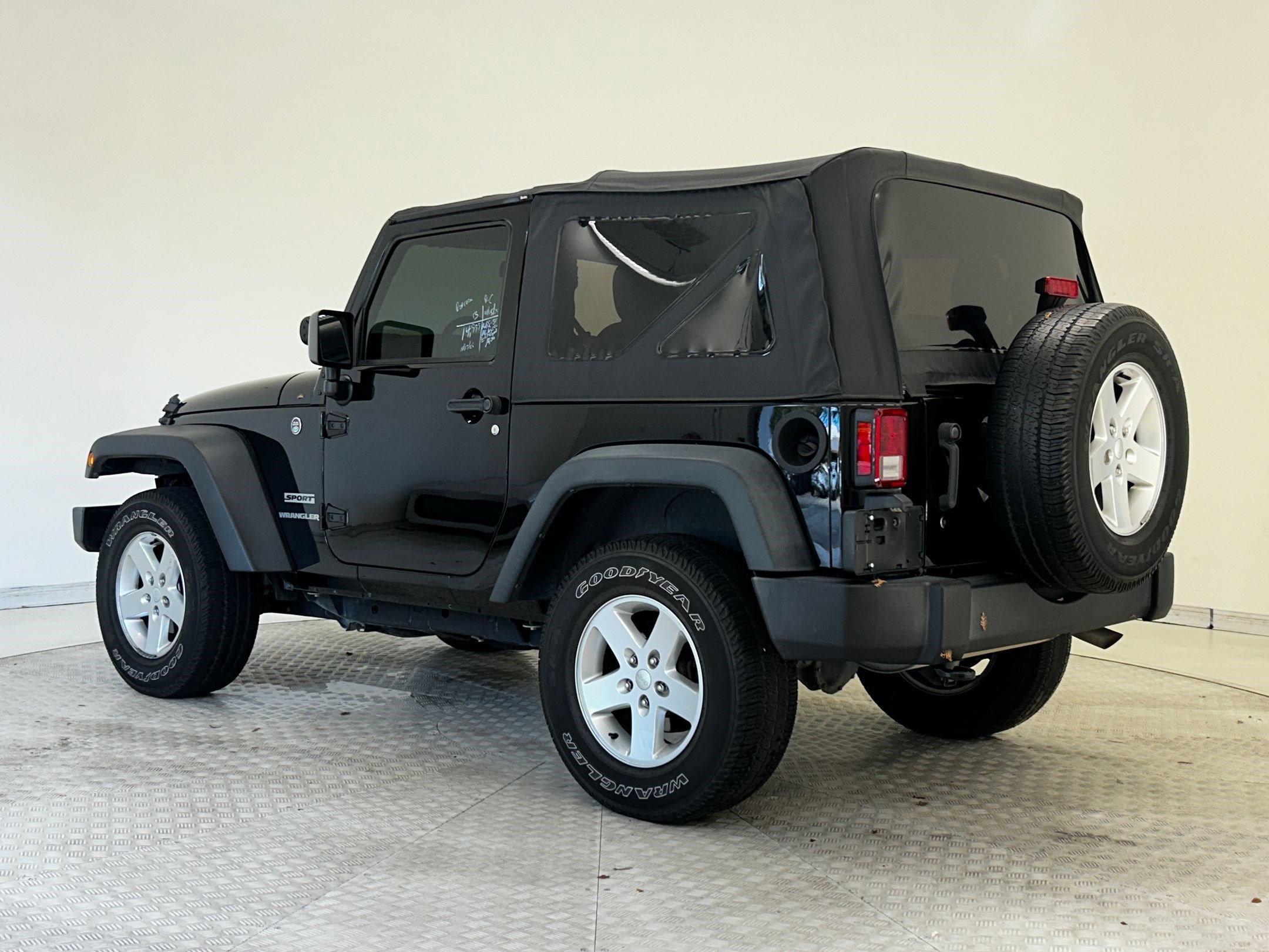 2016 Jeep Wrangler Sport photo 3