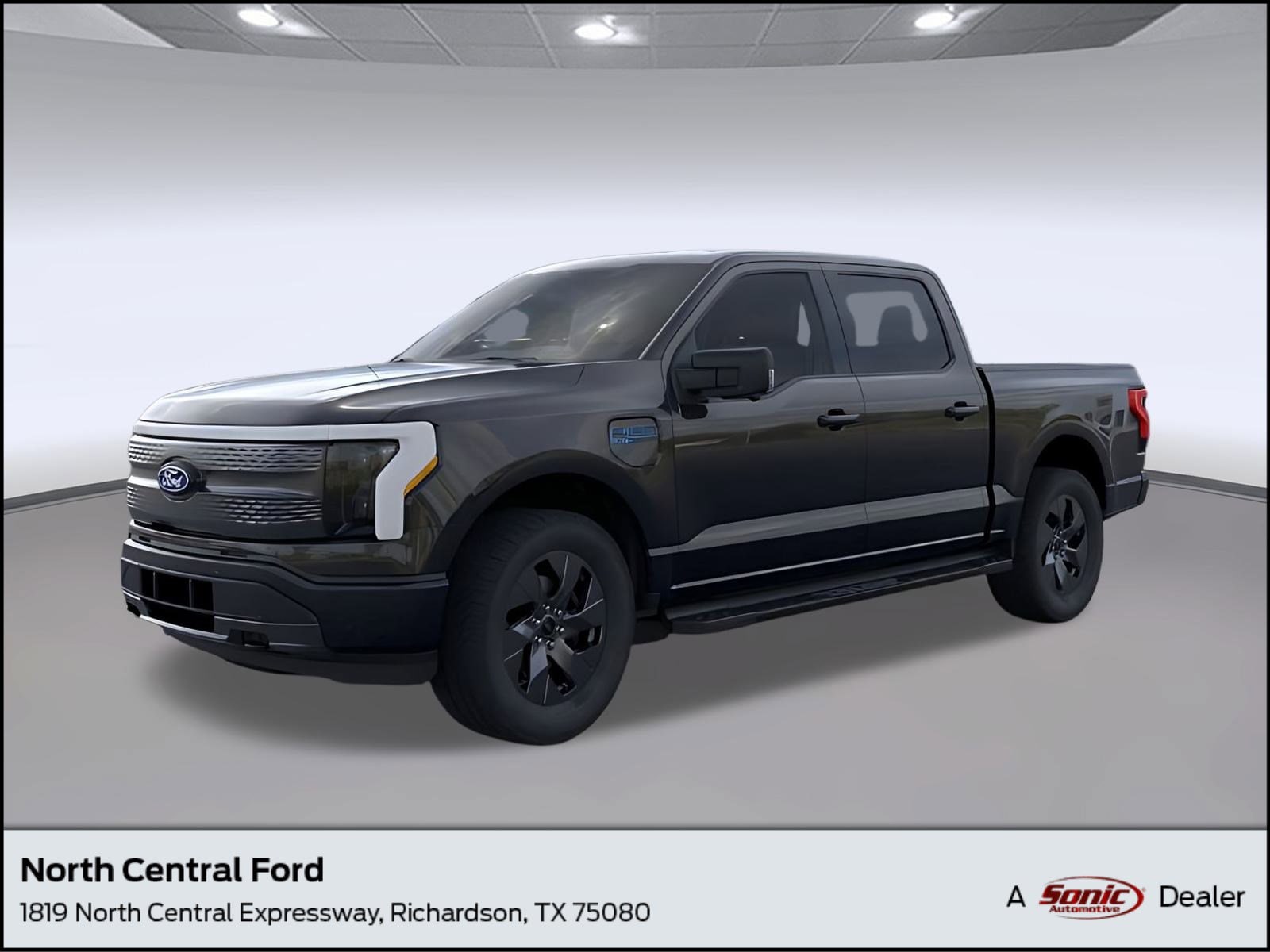 2025 Ford F-150 Lightning Flash's photo