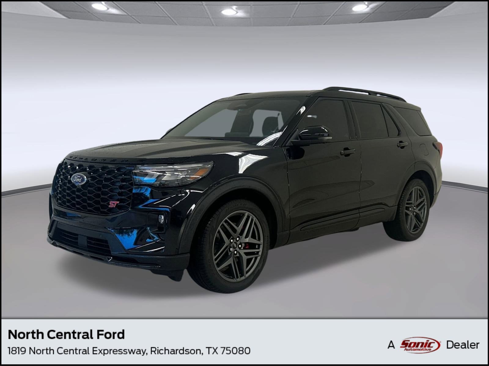 2025 Ford Explorer ST's photo