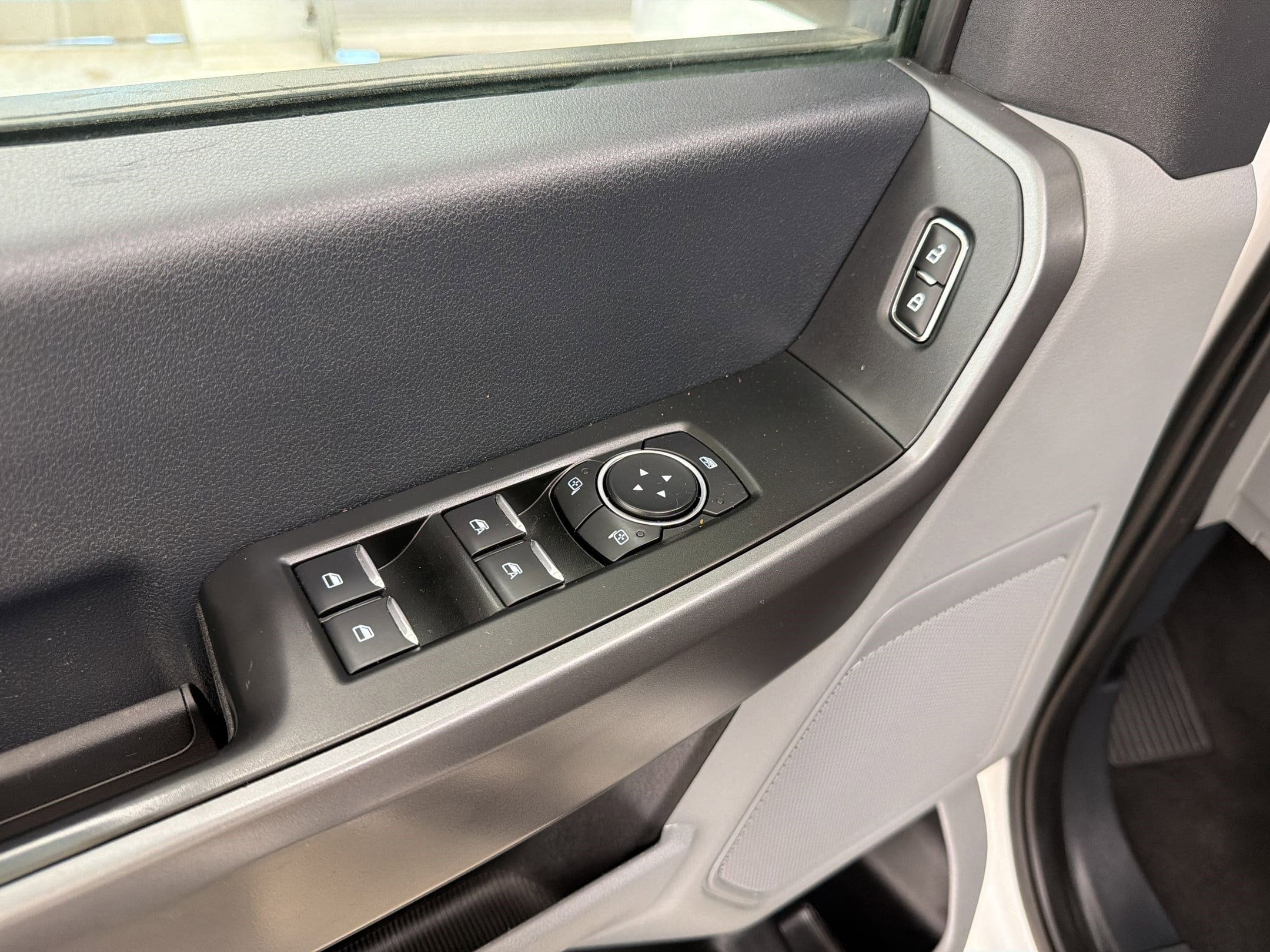 2025 Ford F-250 Super Duty XLT - Photo 21