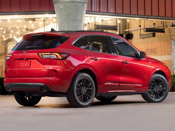 2023 Ford Escape Rear Angle