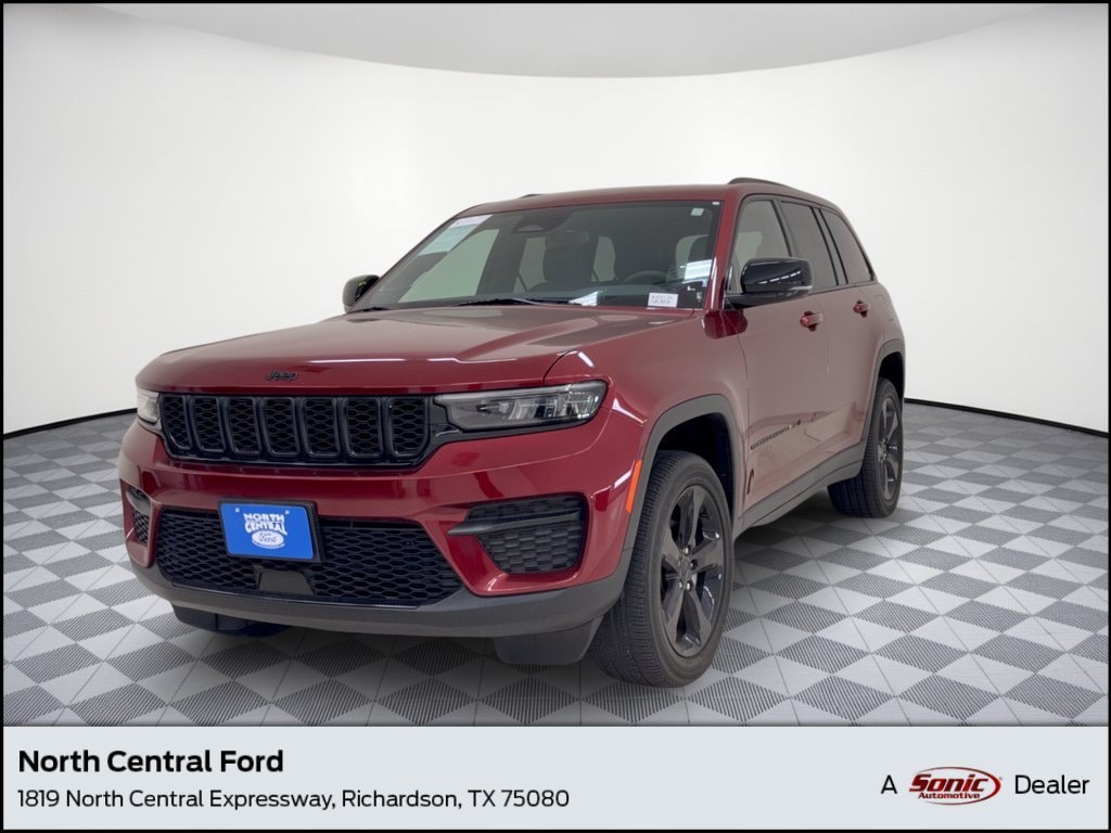 Used 2023 Jeep Grand Cherokee Altitude SUV