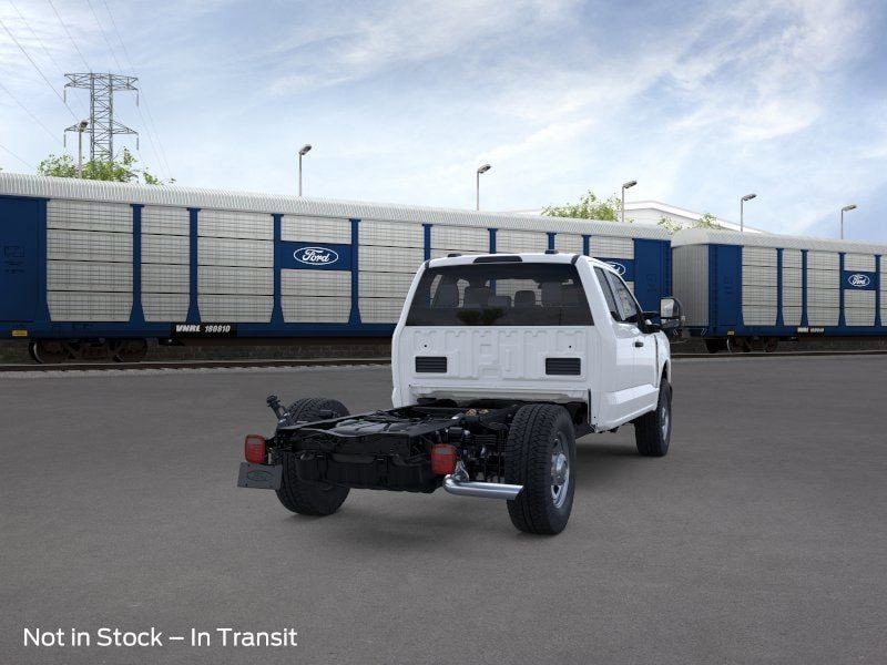 F-350 Chassis Truck Super Cab
