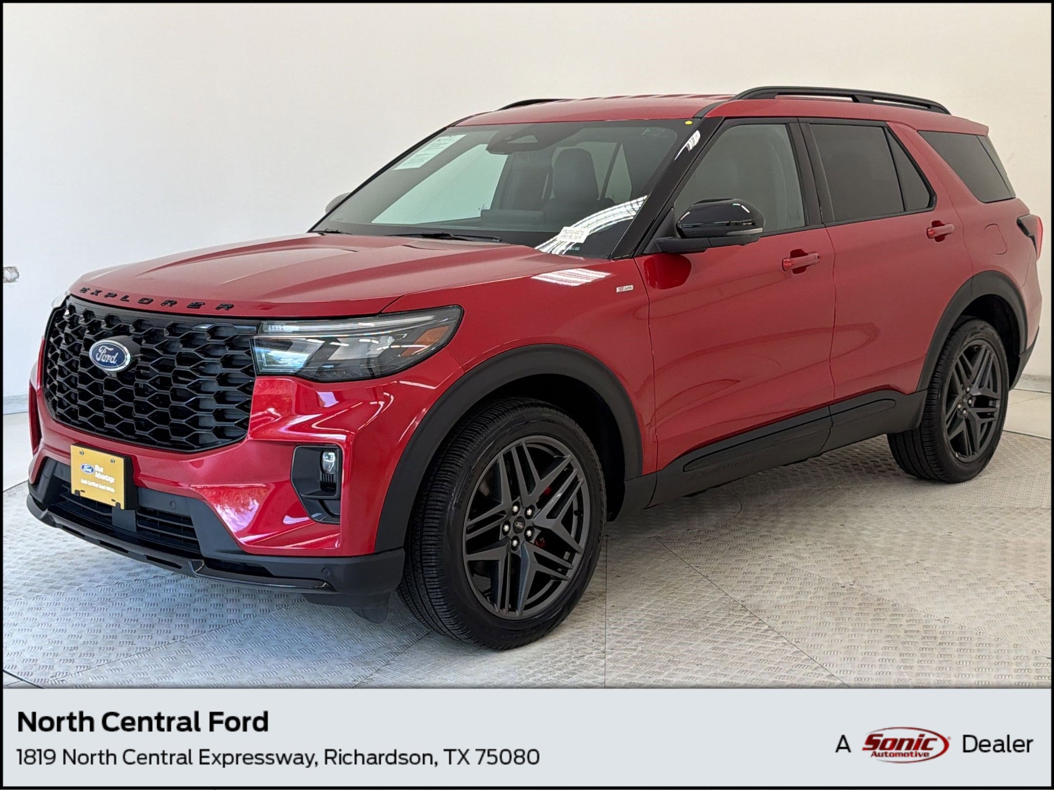 2025 Ford Explorer ST-LINE 4WD (PL535)'s photo