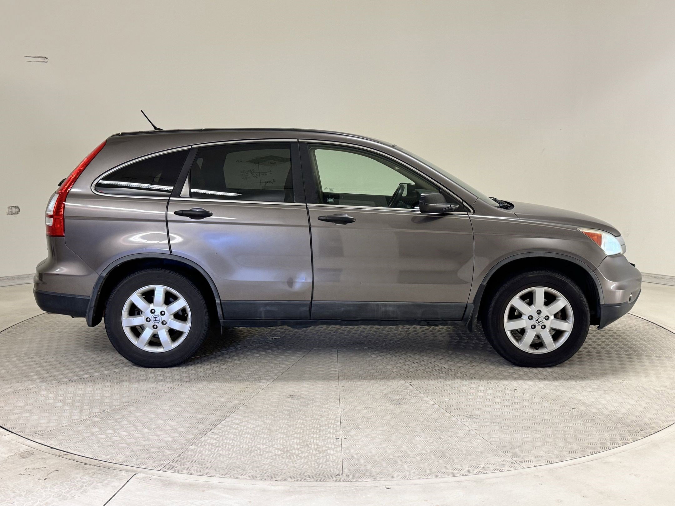 2011 Honda CR-V SE photo 4