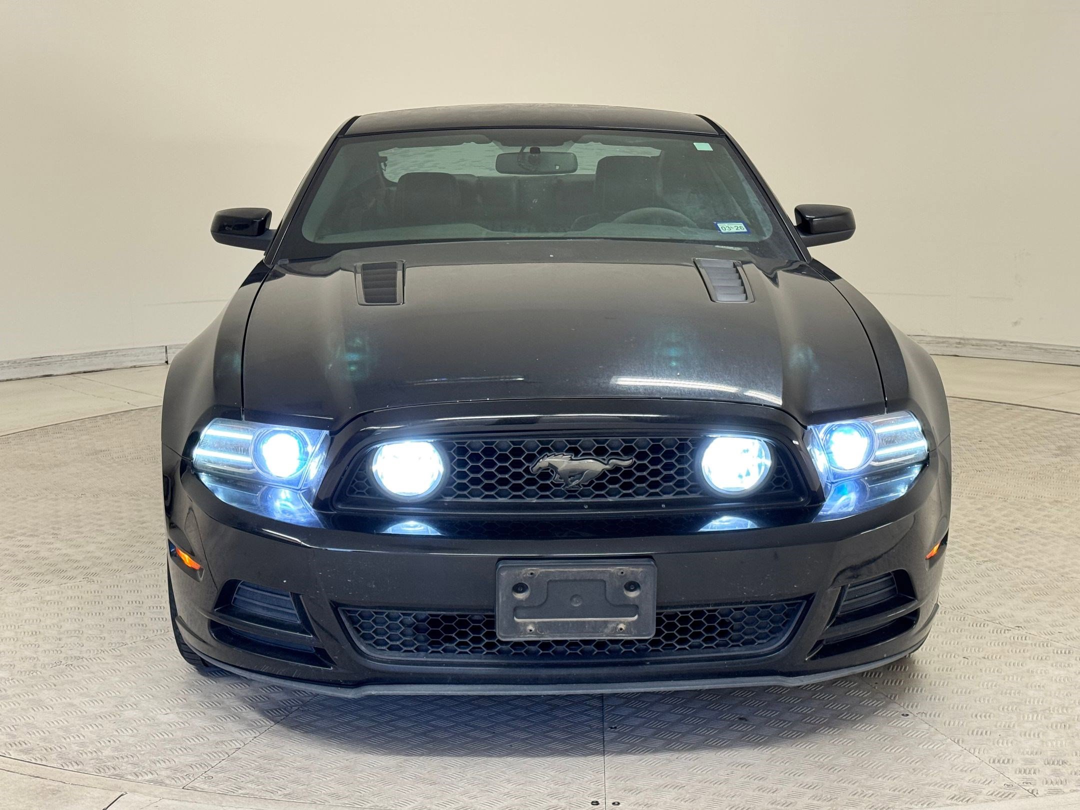 2013 Ford Mustang GT photo 2